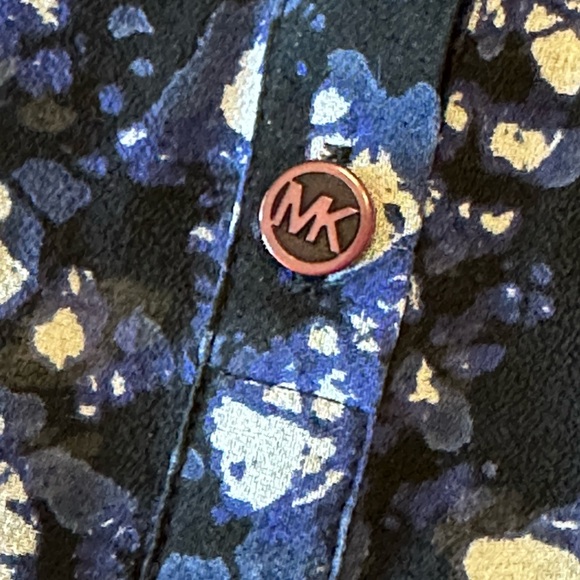 MICHAEL KORS Printed Draw String Tie Kimono Sleeve Handkerchief Blouse - Picture 10 of 13